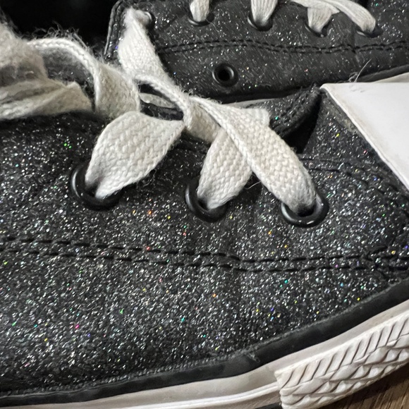 Size 2 Converse Sparkly Black - Picture 5 of 6